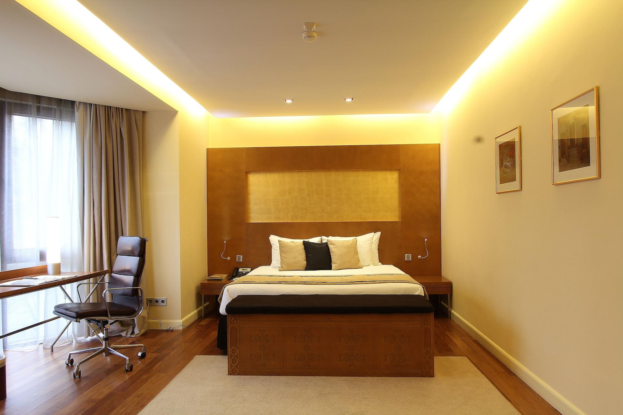 The Dostyk Hotel Almati Kültér fotó