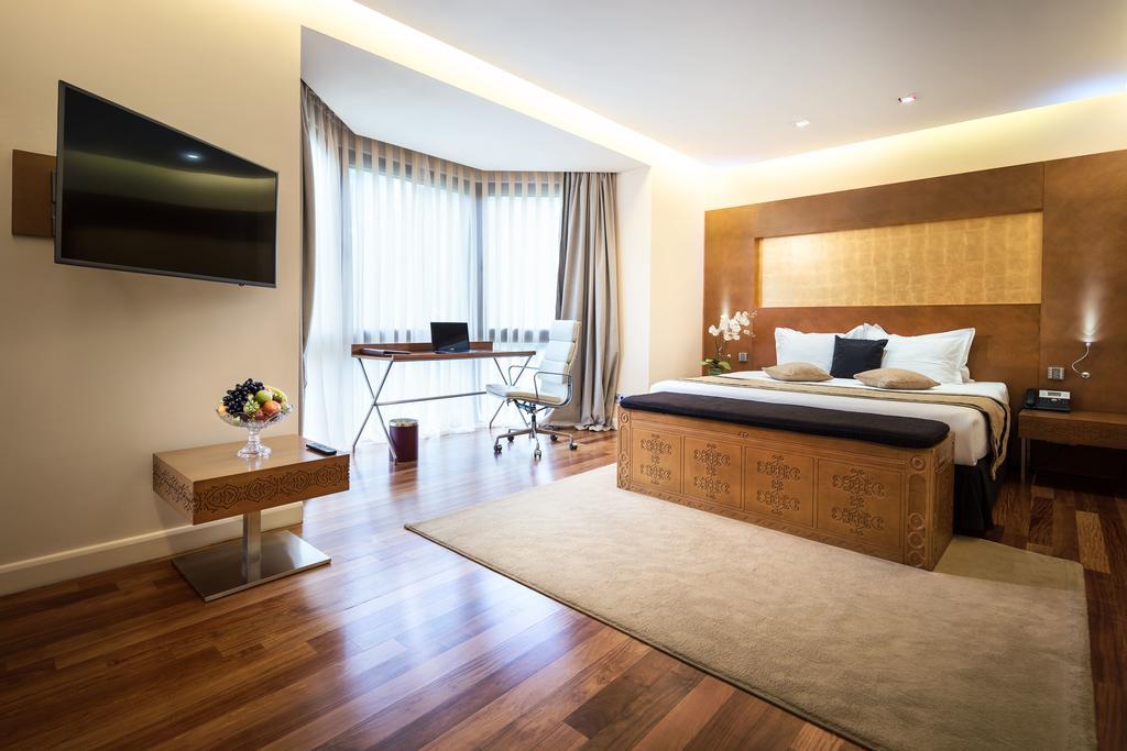 The Dostyk Hotel Almati Kültér fotó