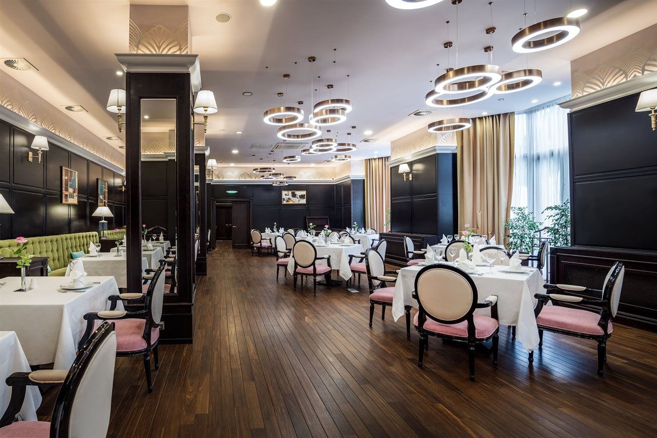 The Dostyk Hotel Almati Kültér fotó